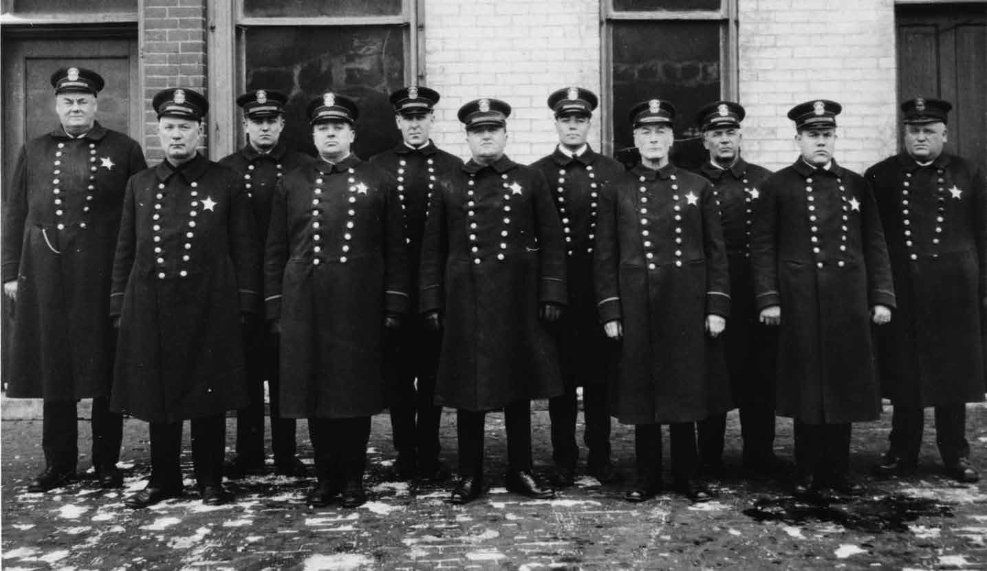 Lincoln patrolmen